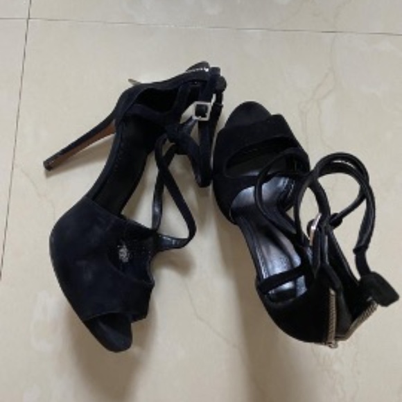 Black, high heels, open toe, size 8.5 - Picture 1 of 2